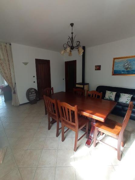 Valdiveltrica Villa Mondavio Buitenkant foto