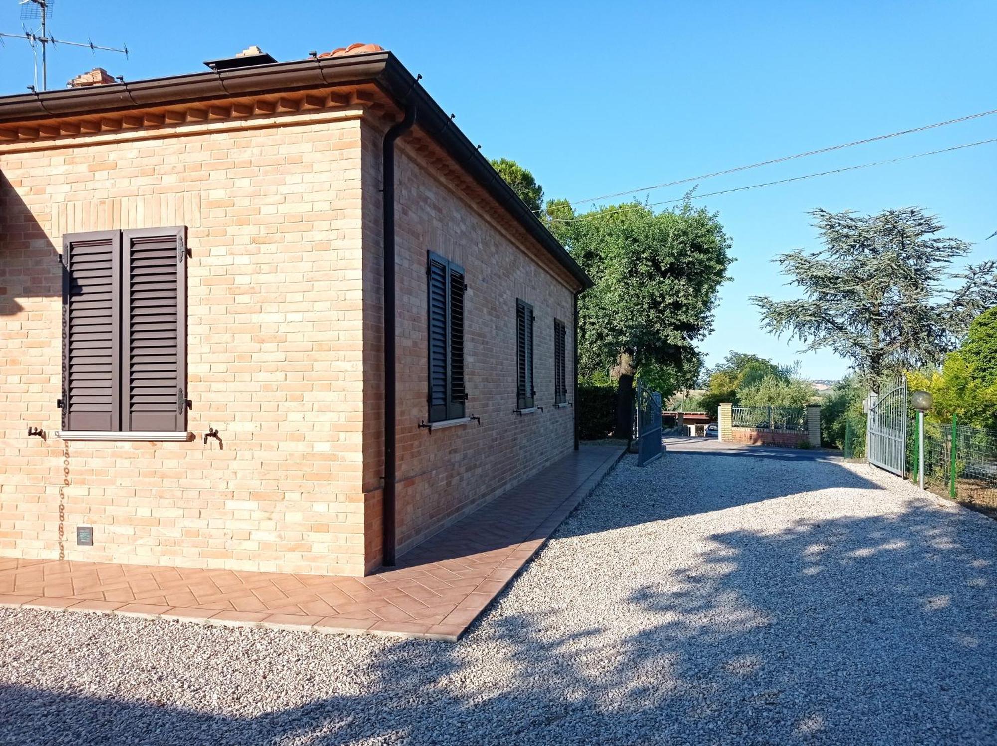 Valdiveltrica Villa Mondavio Buitenkant foto